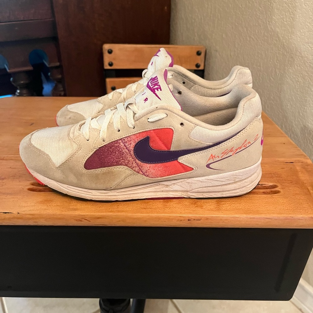 Nike Air Skylon 2 Sneakers in Cream and Pink